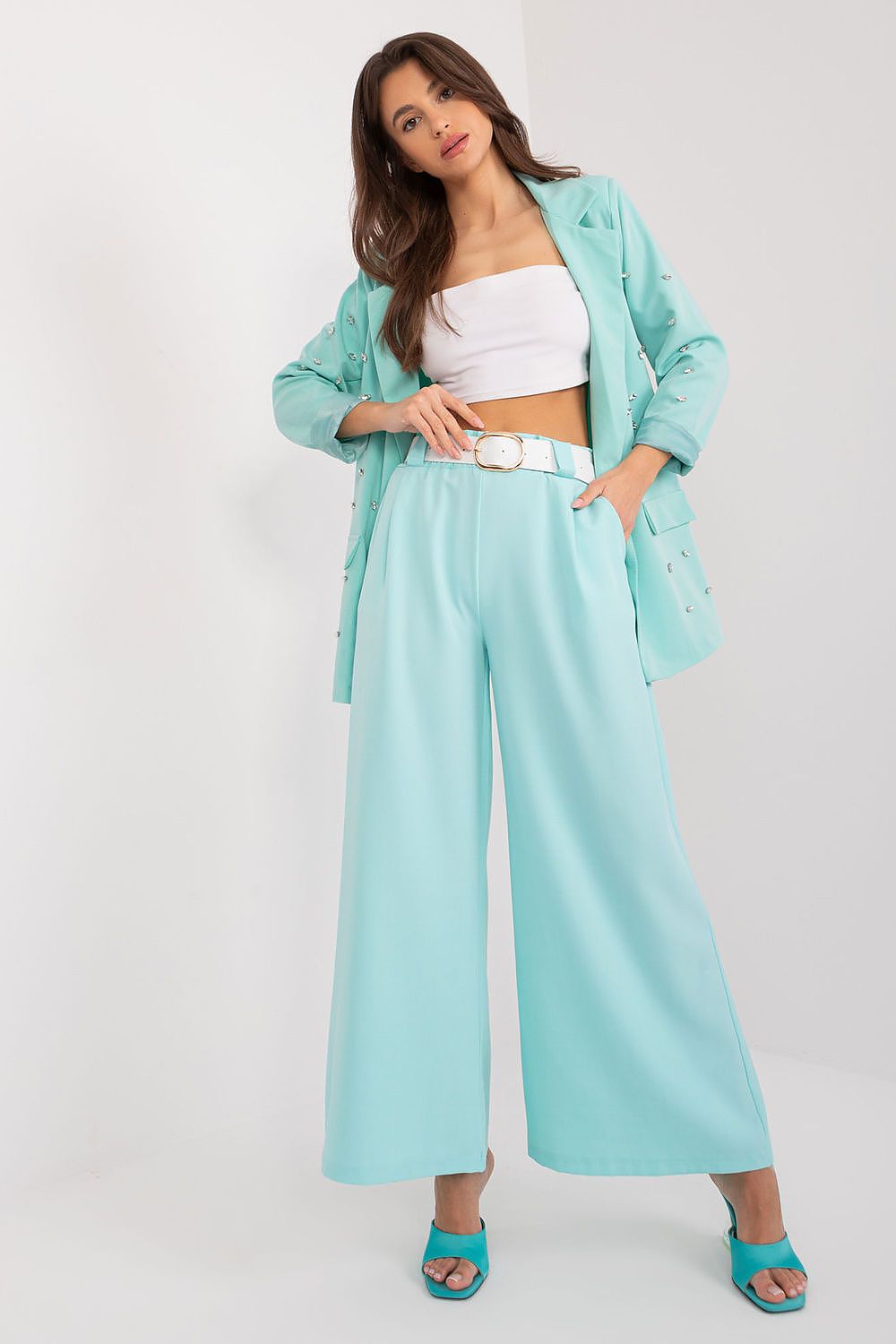 Jupe pantalon large fluide couleur aqua pour un style élégant et décontracté - pantalon femme.