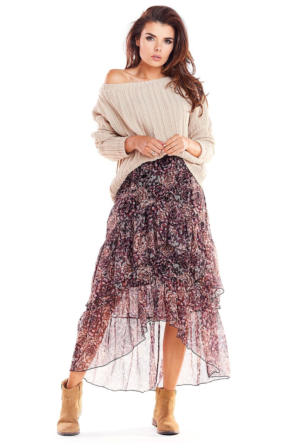 Jupe longue boheme chic à motif floral en tulle transparent, idéale pour look décontracté et élégant.